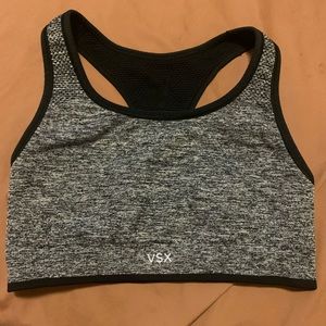 Victoria’s Secret choose a side sports bra